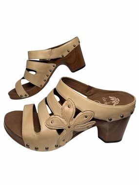 Dansko Nigella Leather Clog Sandals Floral‎ Cutout Studded EU 40 9.5